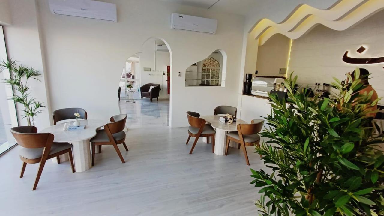 Taj Al Arab Hotel Al Buraimi Exterior photo